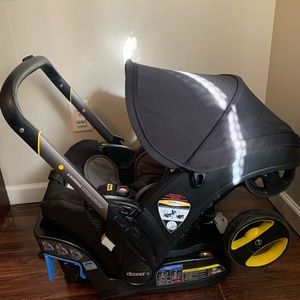 Doona Infant Car Seat Stroller With Latch Base
